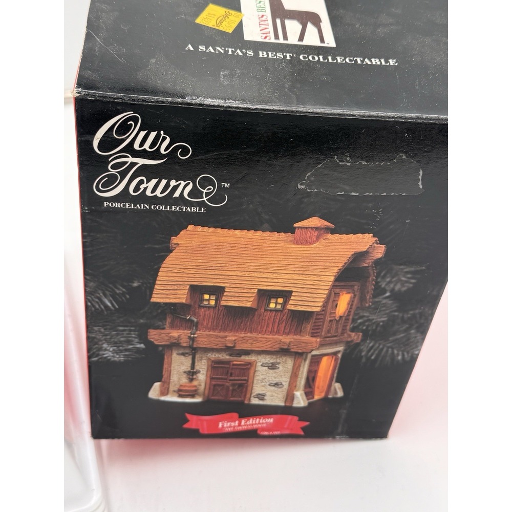 Vintage Our Town Porcelain Collectible: "The‎ Thomas House "  Lighted House